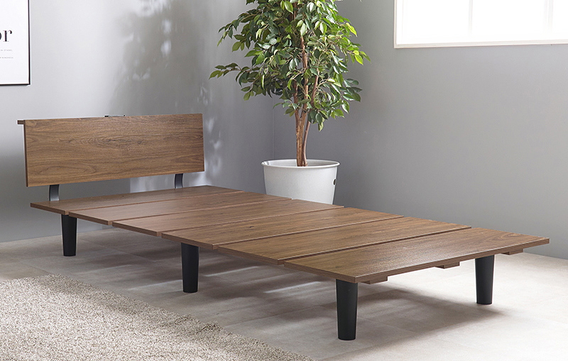 【コンセント付き 木目調 すのこベッド 】カラー:ブラウン