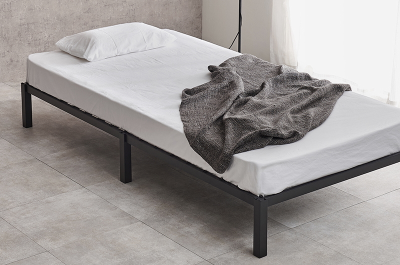 【ネジなし組み立て スチールフレーム ベッド】カラー:ブラック