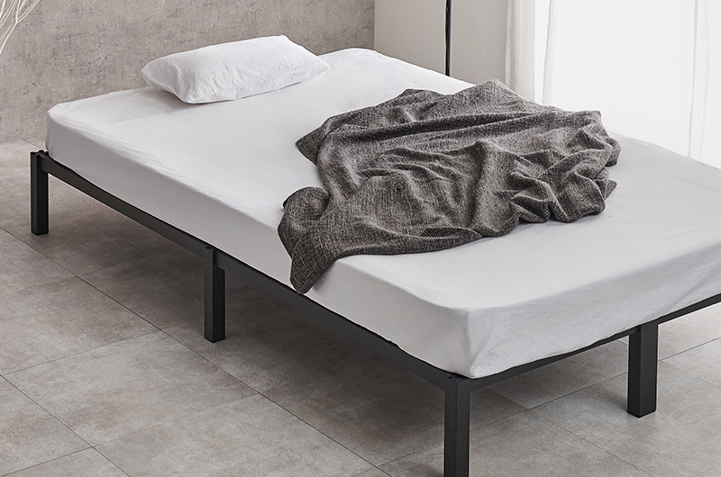【ネジなし組み立て スチールフレーム ベッド】カラー:ブラック